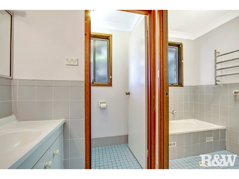 4 Agrafe Place, Minchinbury NSW 2770