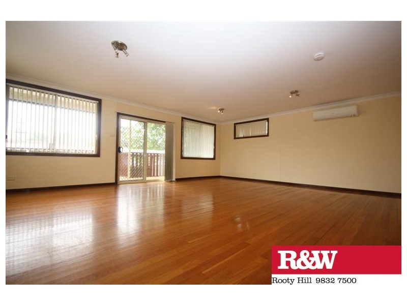 75 Torres Crescent, Whalan NSW 2770