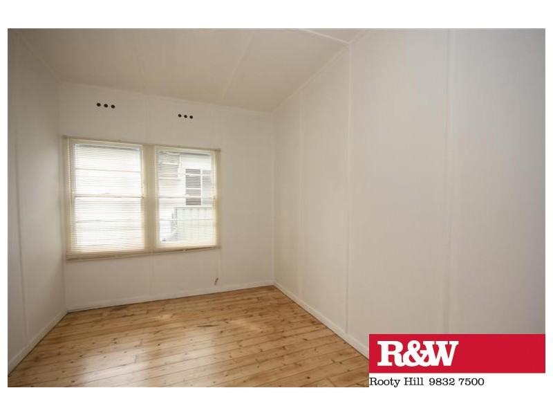 70 CATALINA STREET, North St Marys NSW 2760