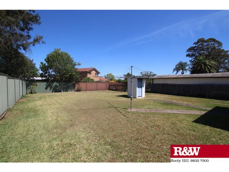 70 CATALINA STREET, North St Marys NSW 2760