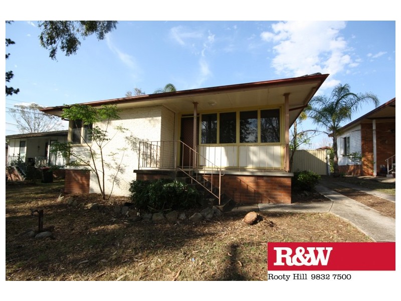 13 KURAMA CRESCENT, Whalan NSW 2770
