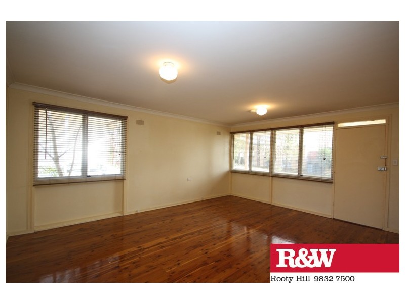 13 KURAMA CRESCENT, Whalan NSW 2770