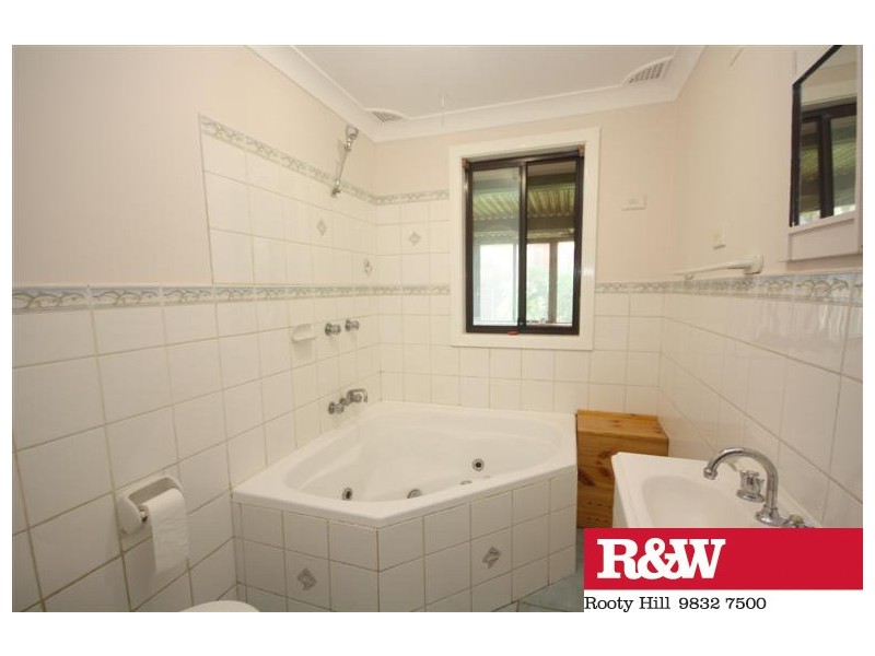 29 GLENNIE STREET, Colyton NSW 2760