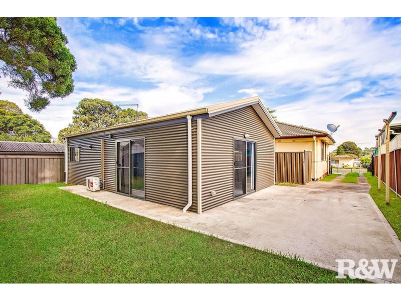 19A Leyte Avenue, Lethbridge Park NSW 2770