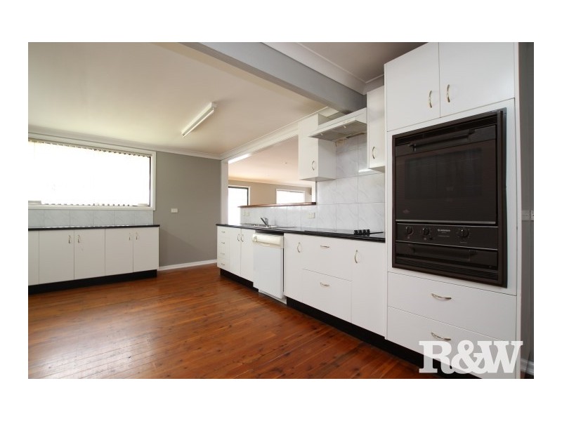 18 Manifold Road, Blackett NSW 2770