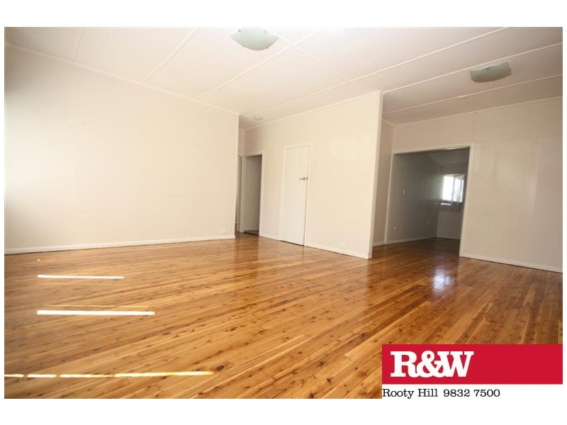 24 Guildford Road, Cambridge Park NSW 2747