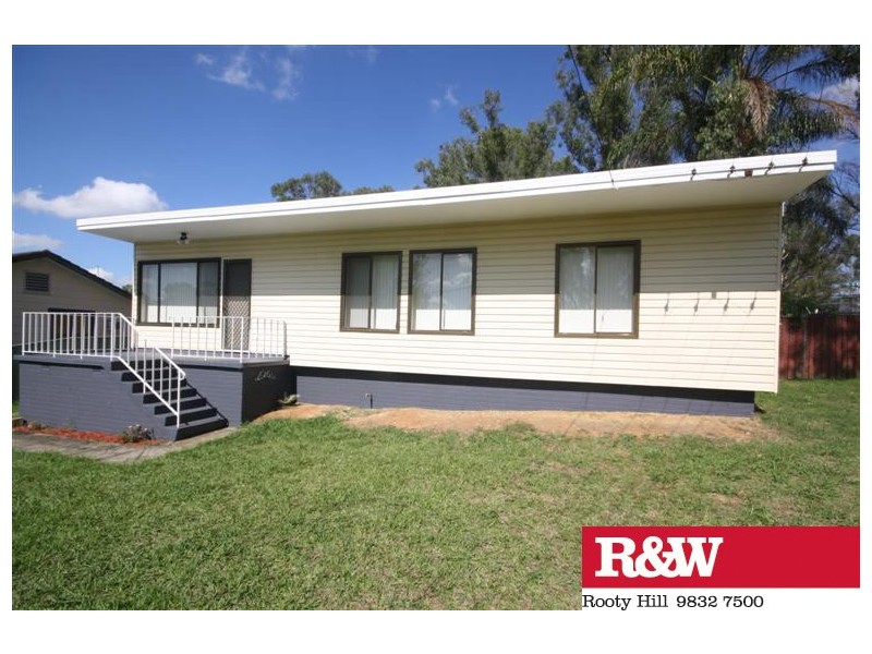 12 Nioka Road, Penrith NSW 2750