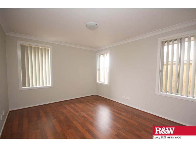 14 Bartle Road, Minto NSW 2566