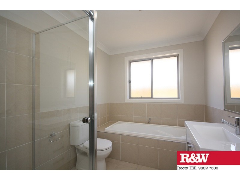 14 Bartle Road, Minto NSW 2566