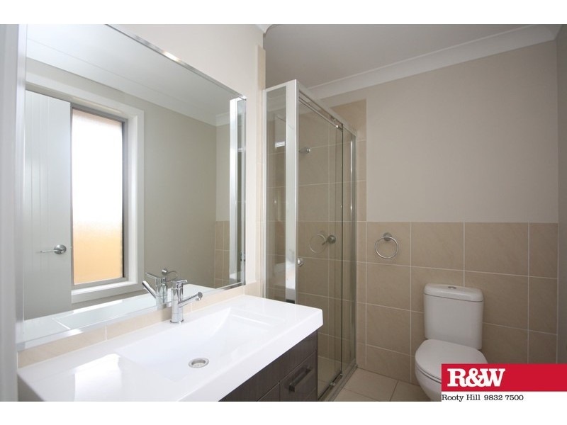 6 Dalrymple Street, Minto NSW 2566