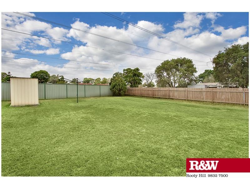 26 Mangariva Avenue, Lethbridge Park NSW 2770