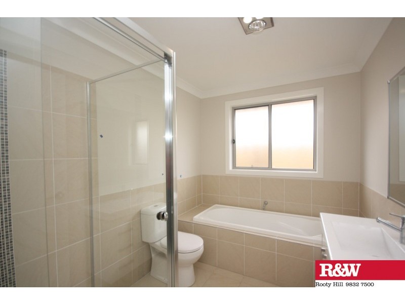 14 Bartle Road, Minto NSW 2566