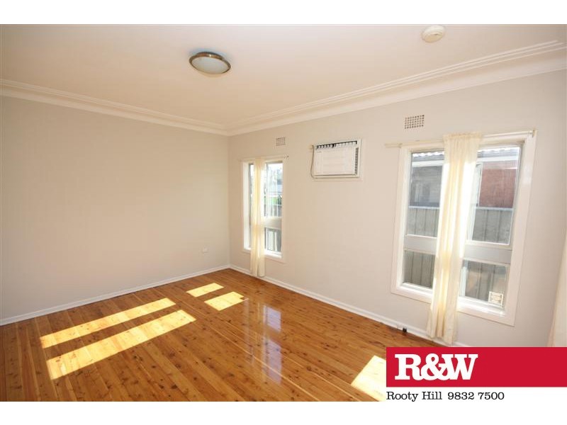 17 Breyley Road, Cambridge Park NSW 2747
