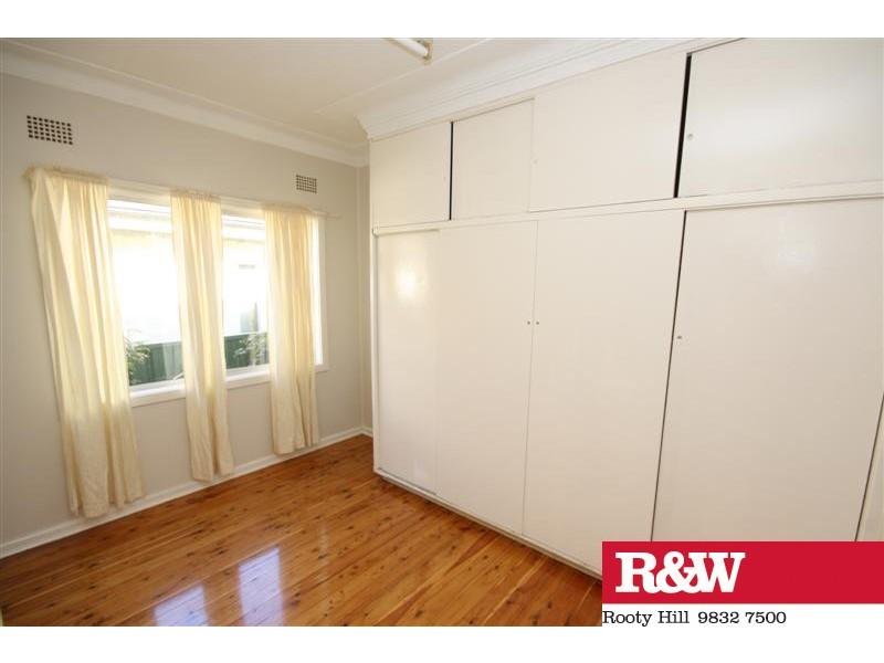 17 Breyley Road, Cambridge Park NSW 2747