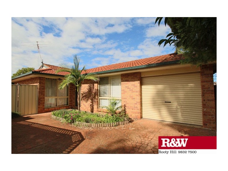 8A Thompson Avenue, Oxley Park NSW 2760
