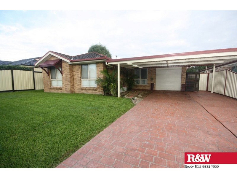 10 AARON PLACE, Plumpton NSW 2761