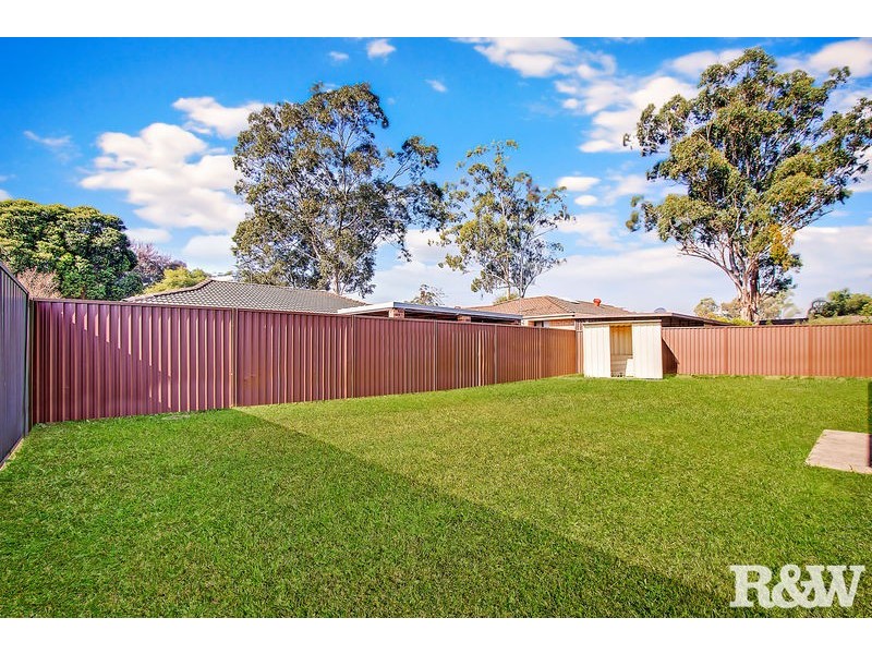 7/4 Woodvale Close, Plumpton NSW 2761