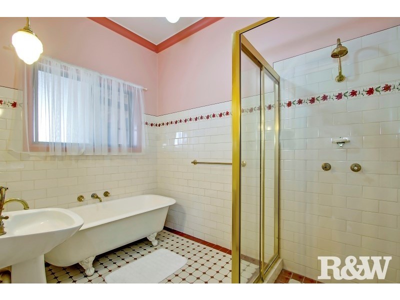 9 Everitt Crescent, Minchinbury NSW 2770