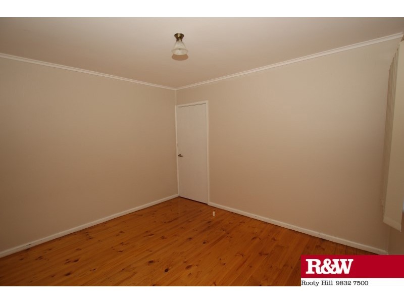 House 10 Mikkelson Avenue, Tregear NSW 2770