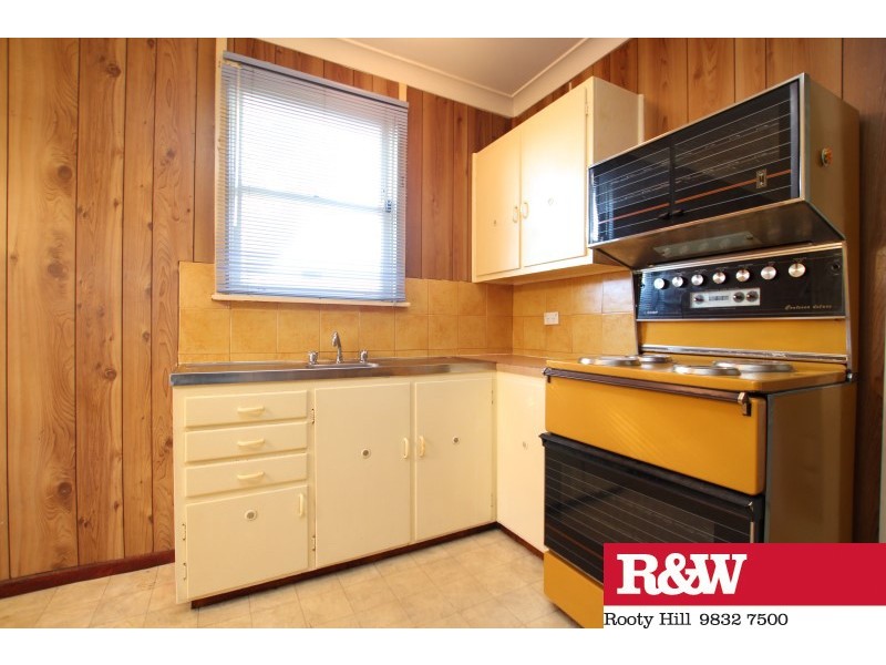 5 Leyte Avenue, Lethbridge Park NSW 2770