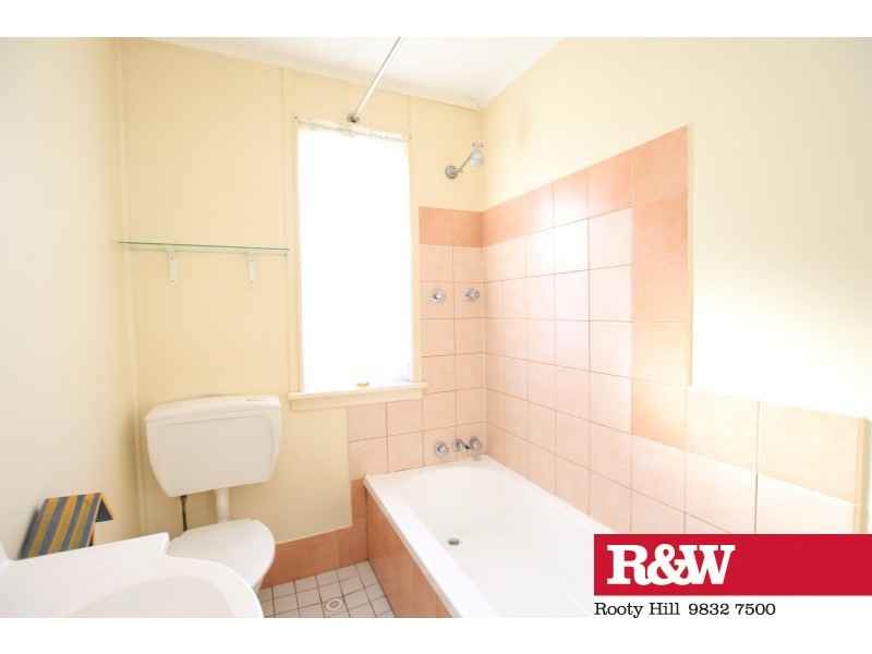 5 Leyte Avenue, Lethbridge Park NSW 2770