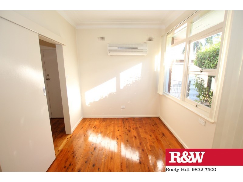 32 Kenny Avenue, St Marys NSW 2760