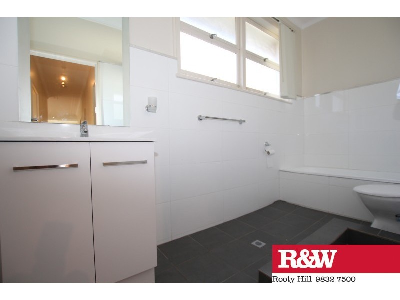 32 Kenny Avenue, St Marys NSW 2760