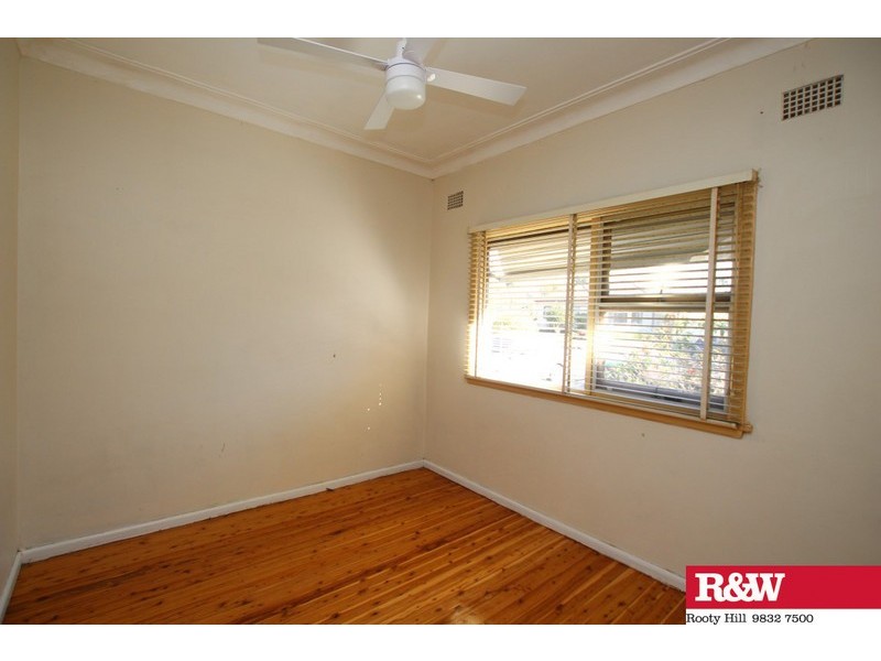 14 Constance Avenue, Oxley Park NSW 2760