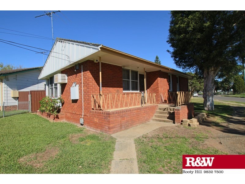 House 35 Lang Crescent, Blackett NSW 2770