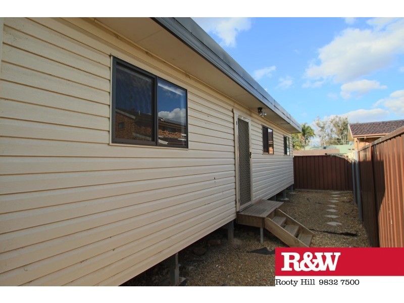 141a Oxford Street, Cambridge Park NSW 2747