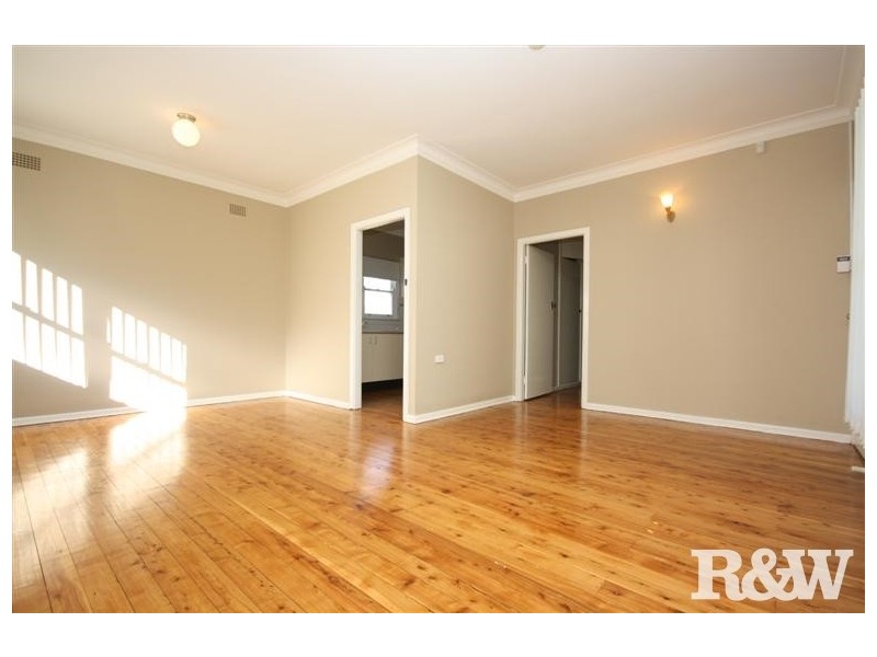 4 Newport Street, Cambridge Park NSW 2747