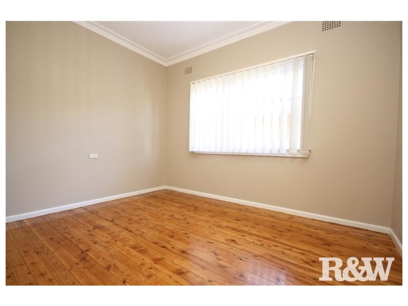 4 Newport Street, Cambridge Park NSW 2747