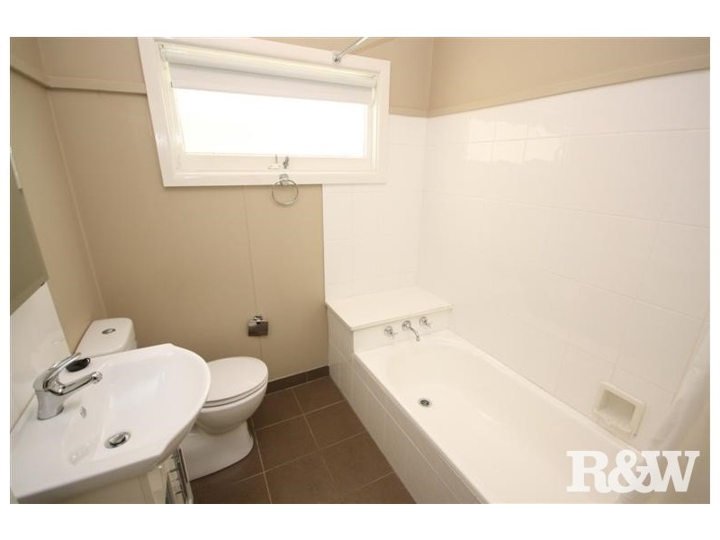 4 Newport Street, Cambridge Park NSW 2747