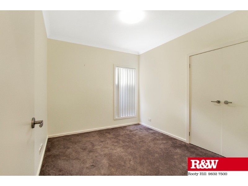No. 7  Darug Avenue, Glenmore Park NSW 2745