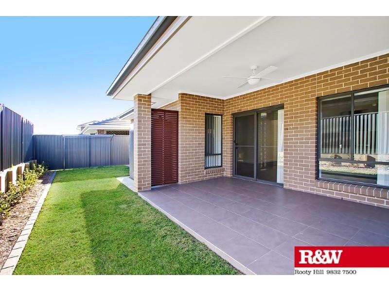 No. 7  Darug Avenue, Glenmore Park NSW 2745