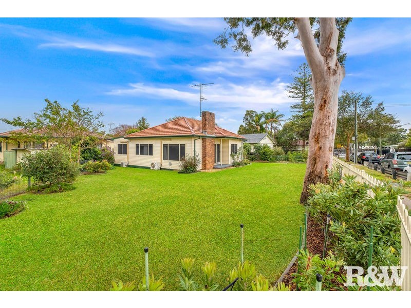 14 Doonside Road, Doonside NSW 2767