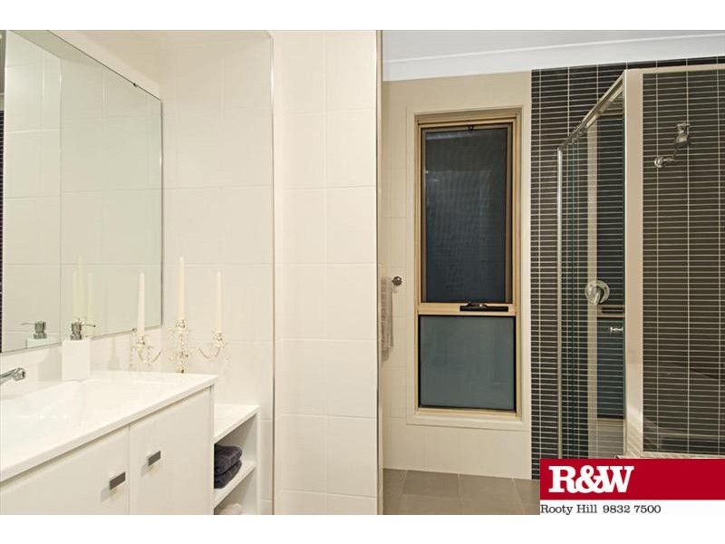 14 Chilton Avenue, Oakhurst NSW 2761