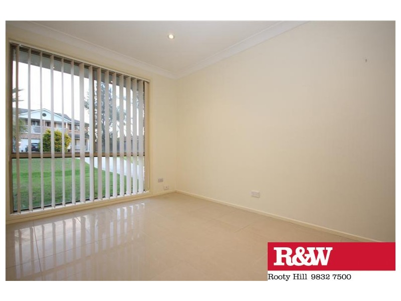 35 Colebee Crescent, Hassall Grove NSW 2761