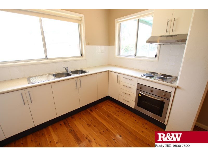 75 Canberra Street, Oxley Park NSW 2760