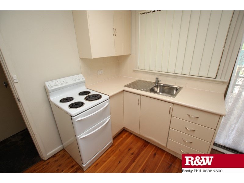 19 Wangaroa Avenue, Lethbridge Park NSW 2770