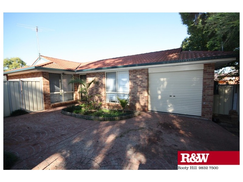 8A Thompson Avenue, Oxley Park NSW 2760