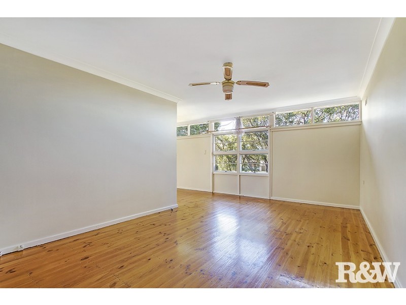 206 Woodstock Avenue, Whalan NSW 2770