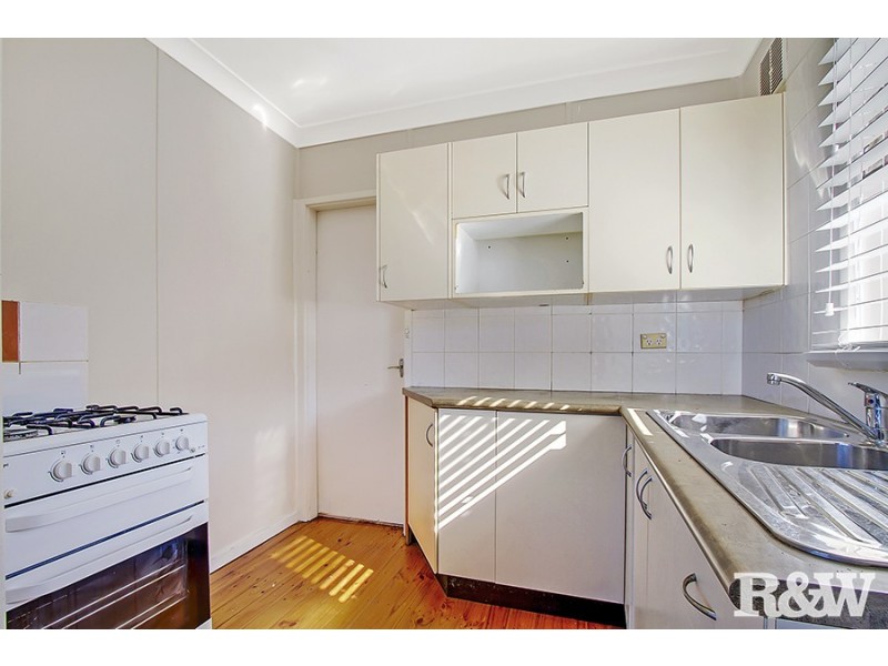 206 Woodstock Avenue, Whalan NSW 2770