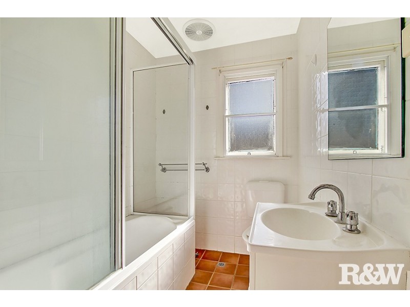 206 Woodstock Avenue, Whalan NSW 2770