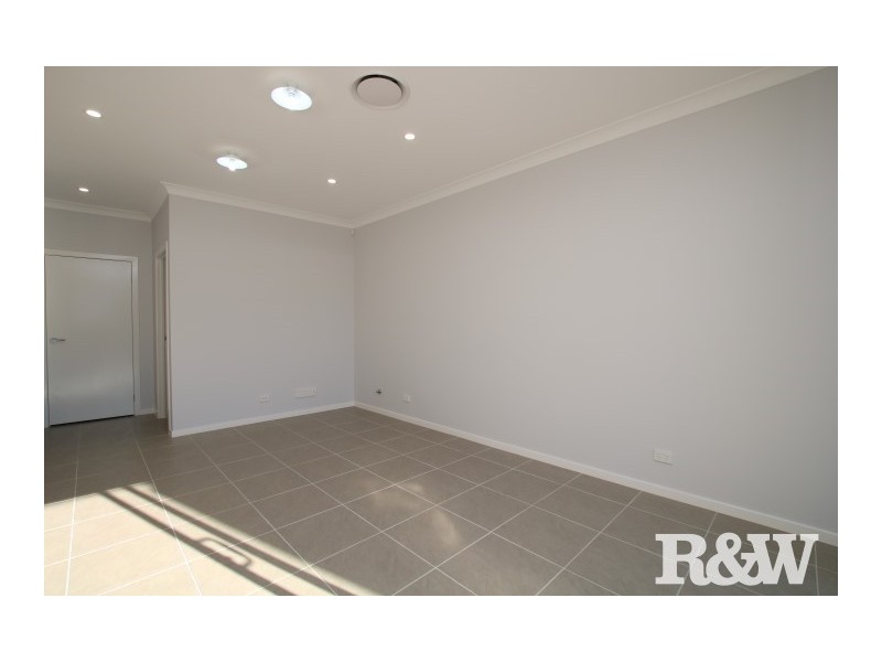 12 Hudson Street, Penrith NSW 2750