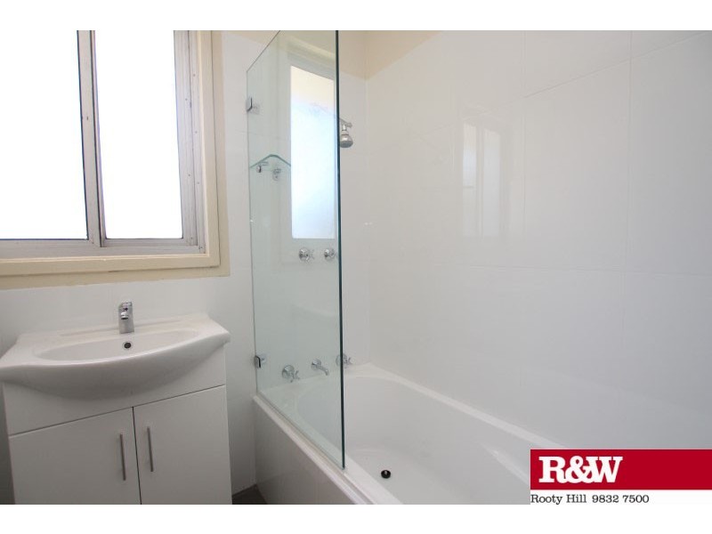 13 Batavia Place, Willmot NSW 2770