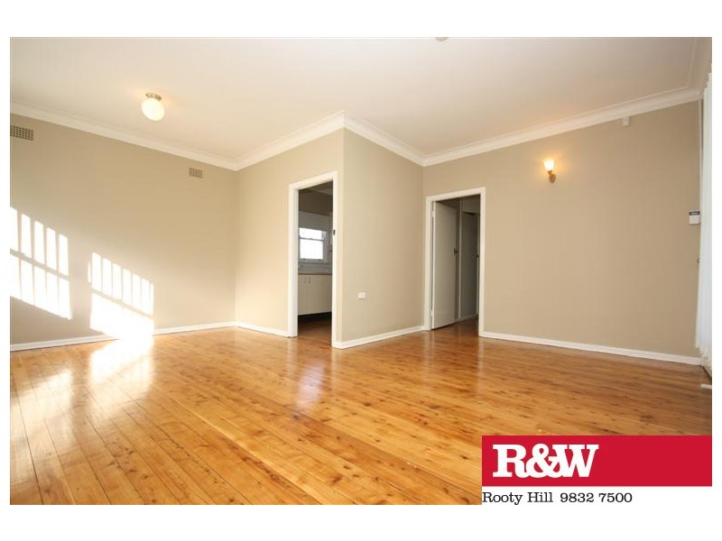 4 Newport Street, Cambridge Park NSW 2747