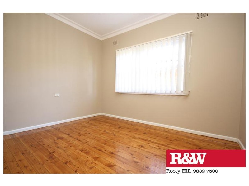 4 Newport Street, Cambridge Park NSW 2747