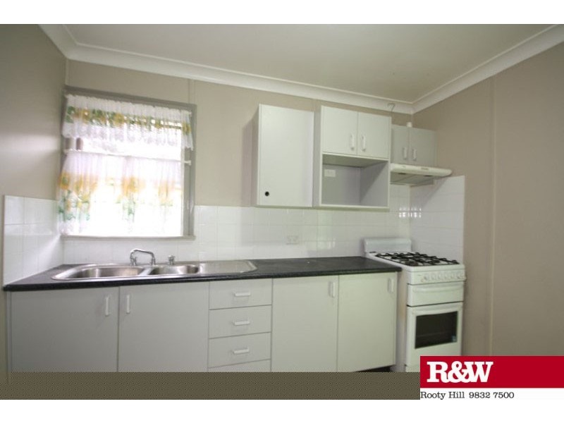 6 Pinang Avenue, Whalan NSW 2770