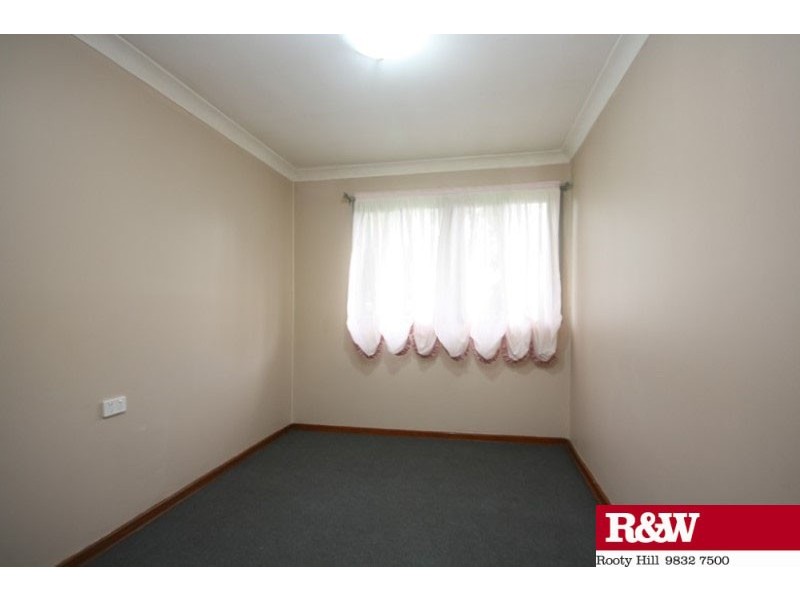 6 Pinang Avenue, Whalan NSW 2770